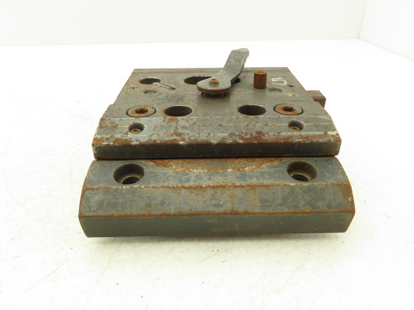 Amada 902000 Brake Press Tool Die Holder Clamp With Two Holders 1/2" Tang