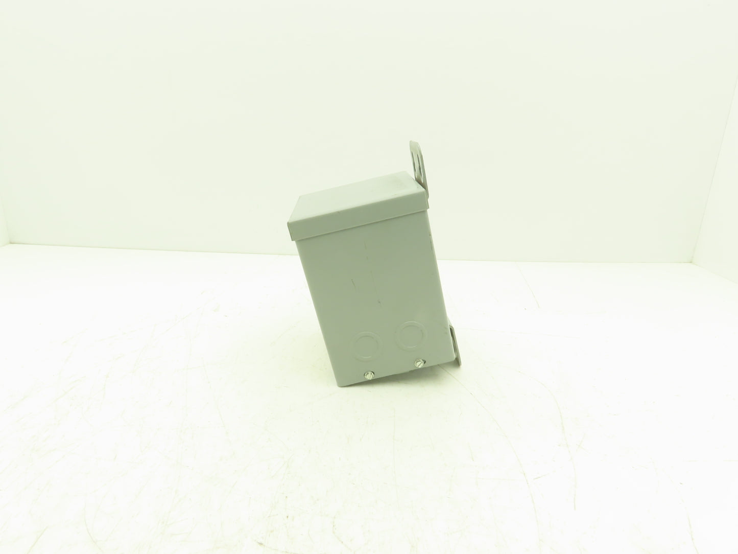 Cutler Hammer Single Phase Step-Down Transformer 0.5kVA 240X480 High 120/240 Low