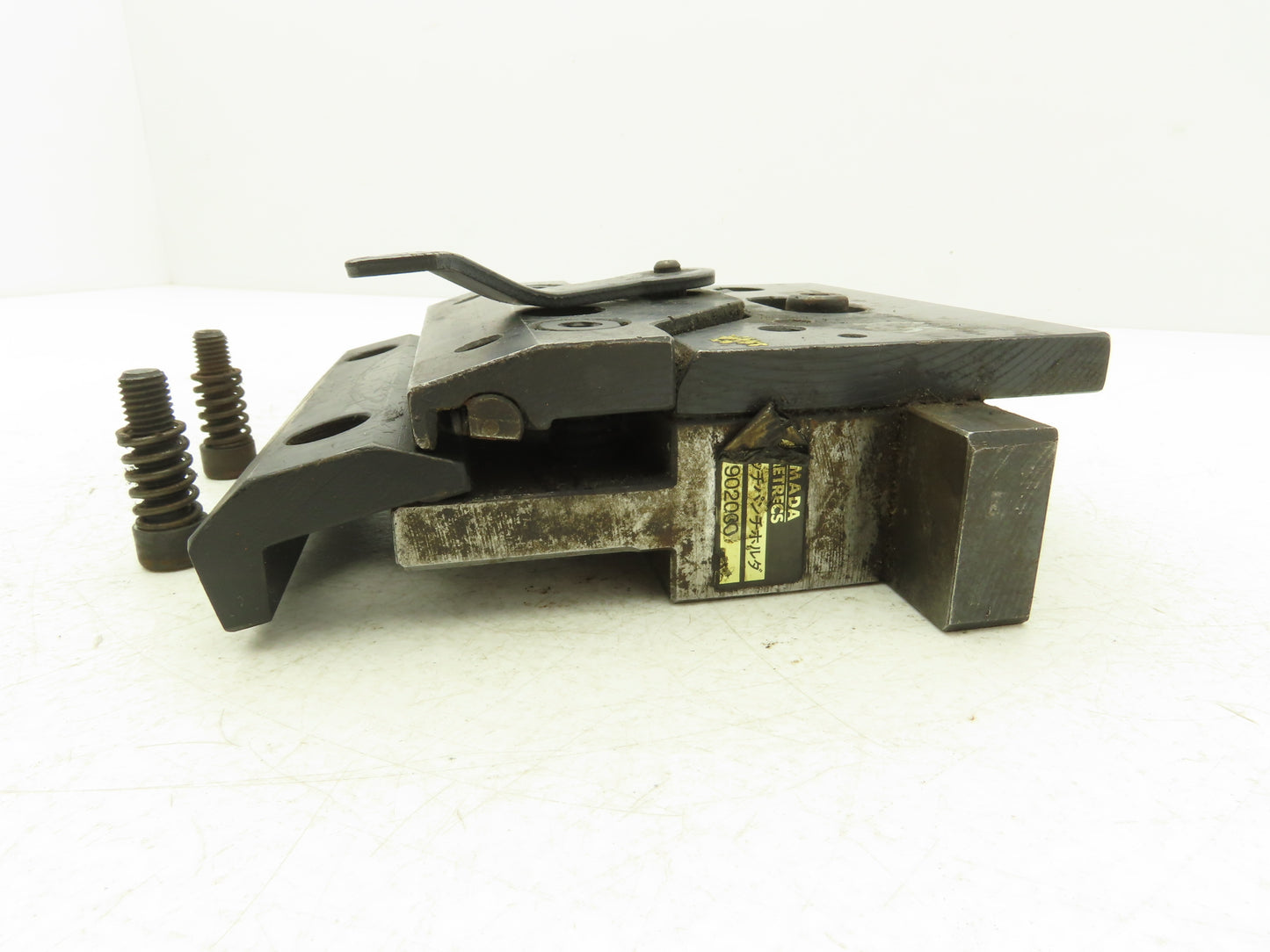 Amada 902000 Brake Press Tool Die Holder Clamp With Two Holders 1/2" Tang