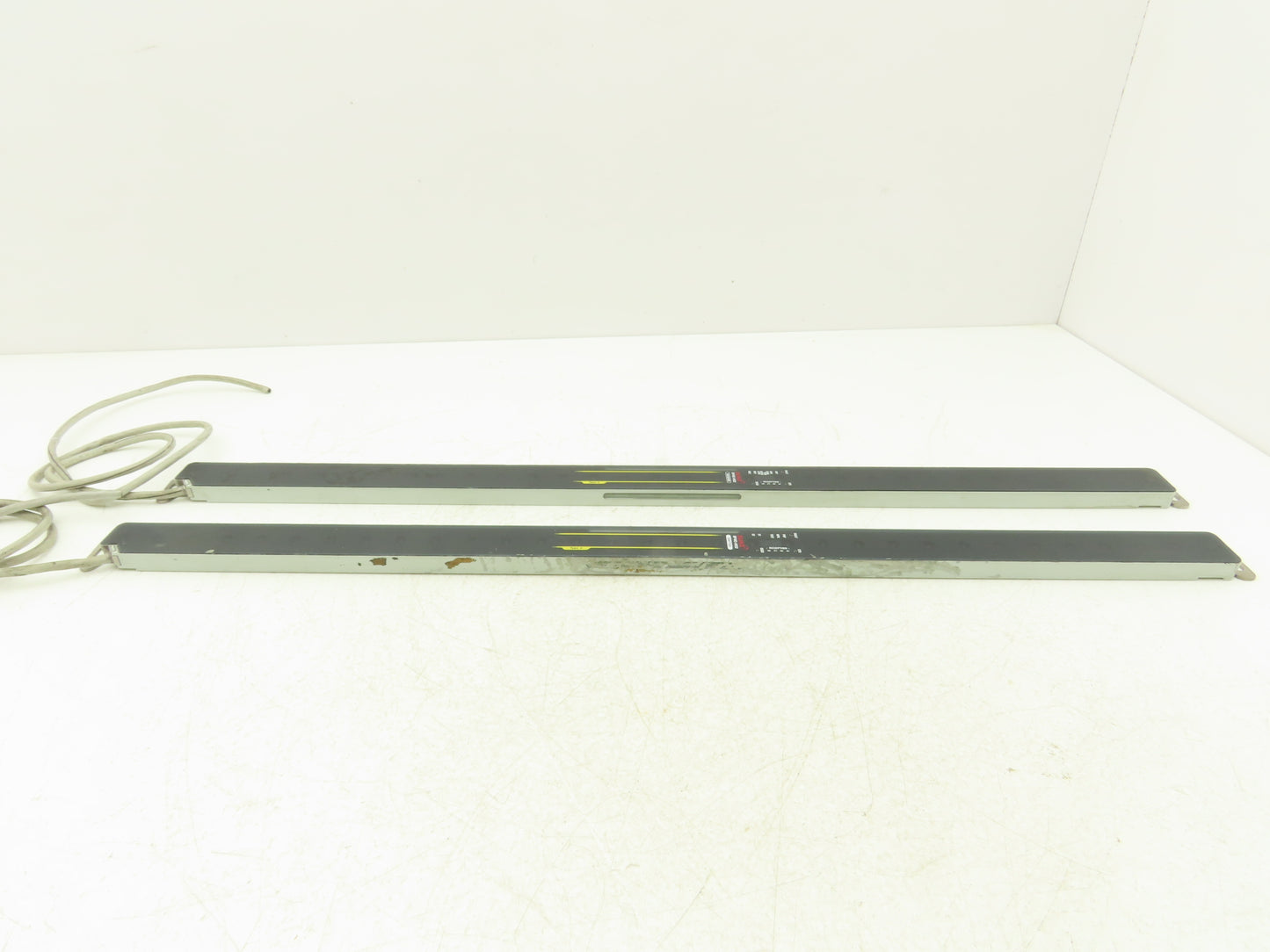 Sunx SF4C-H32E Safety Light Curtains Sensing & Receiving Set 640mm/25" L  24VDC