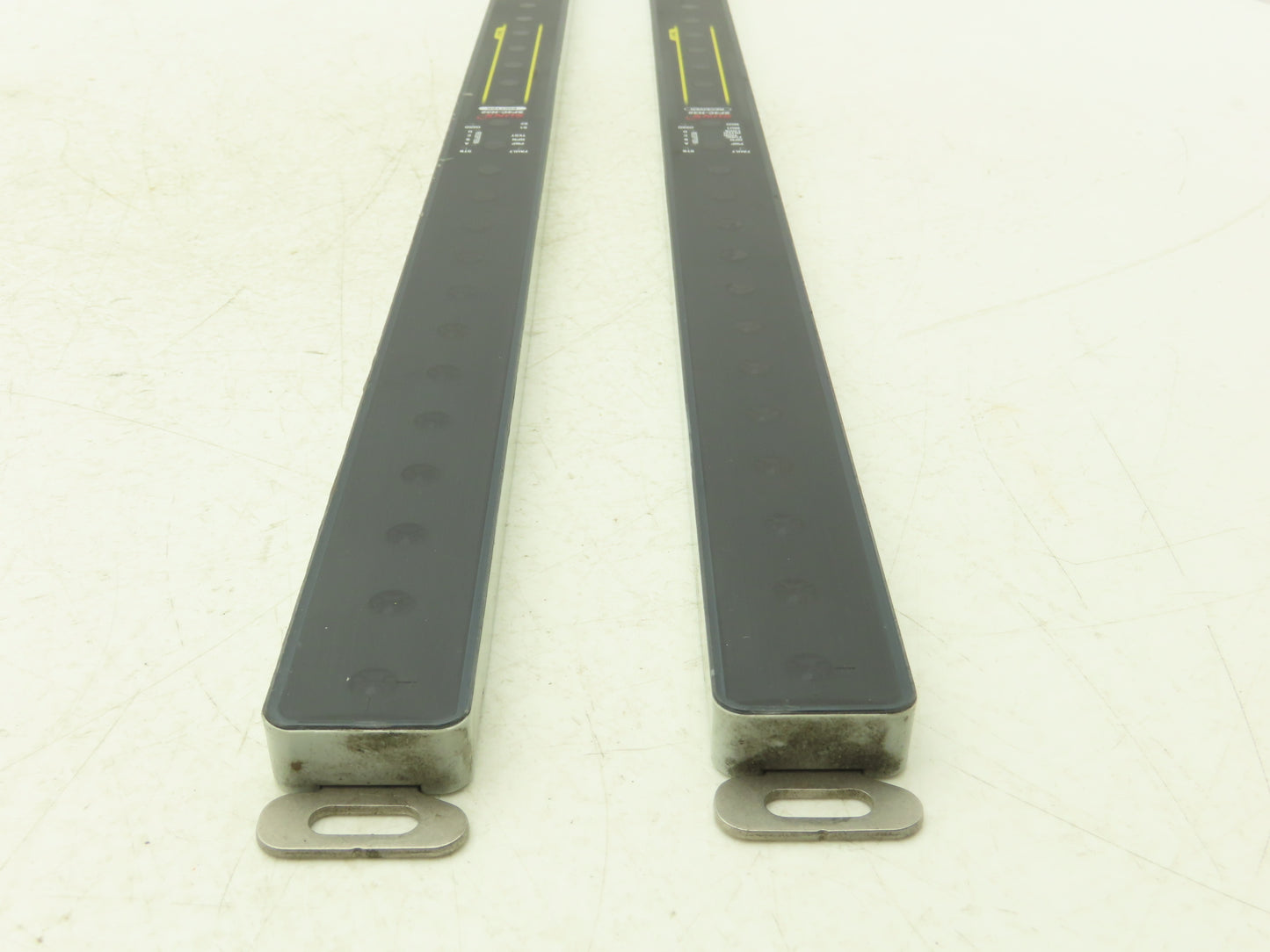 Sunx SF4C-H32E Safety Light Curtains Sensing & Receiving Set 640mm/25" L  24VDC