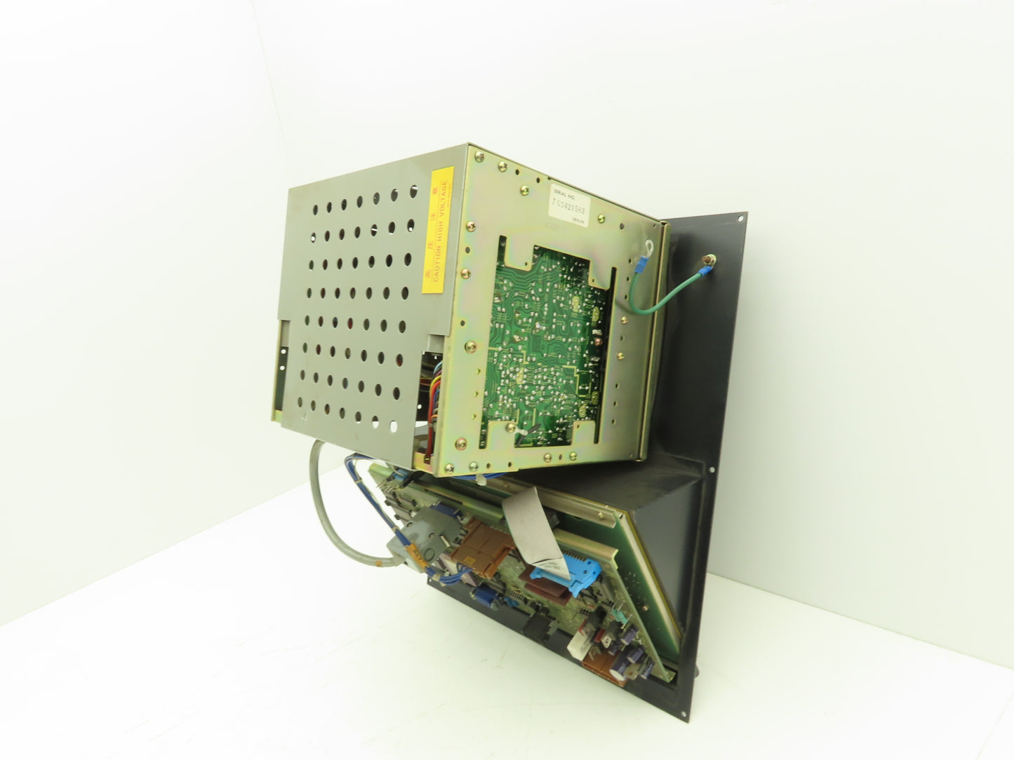 GMF Fanuc A05B-2022-C104 HMI Terminal Unit Keyboard CRT Monitor Assembly Unit