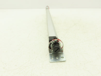 Banner WLS28-2CWGRXX3-0570X24Q Task Light Strip Multicolor White Green Red 24VDC