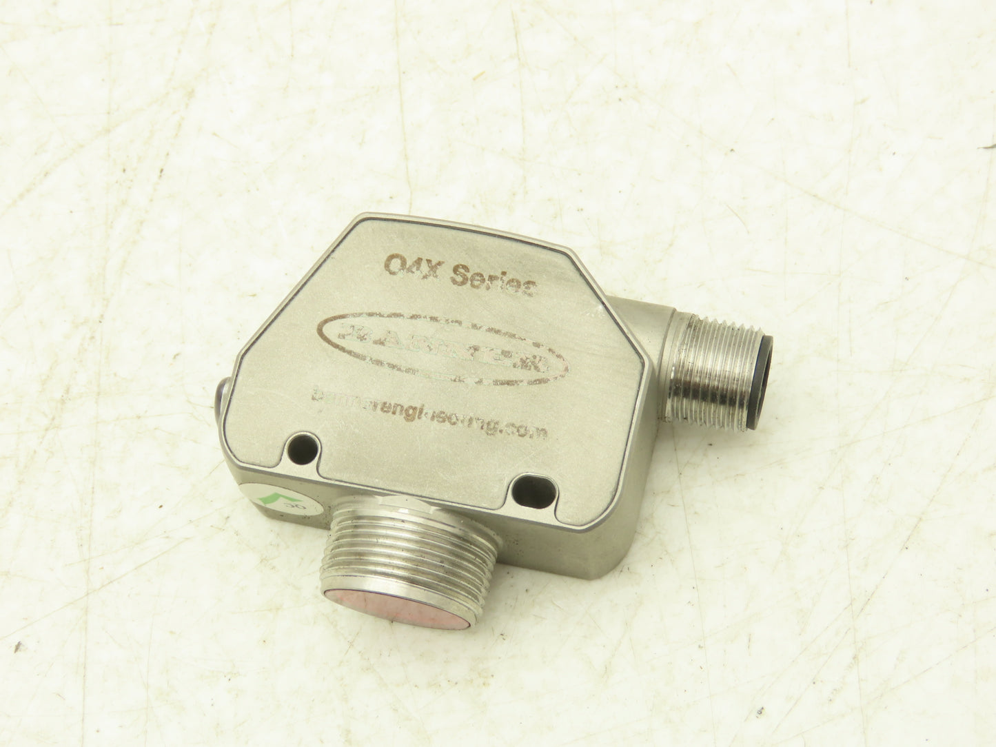 Banner Q4XTBLAF300-Q8 Photoelectric Laser Proximity Sensor 10-30VDC
