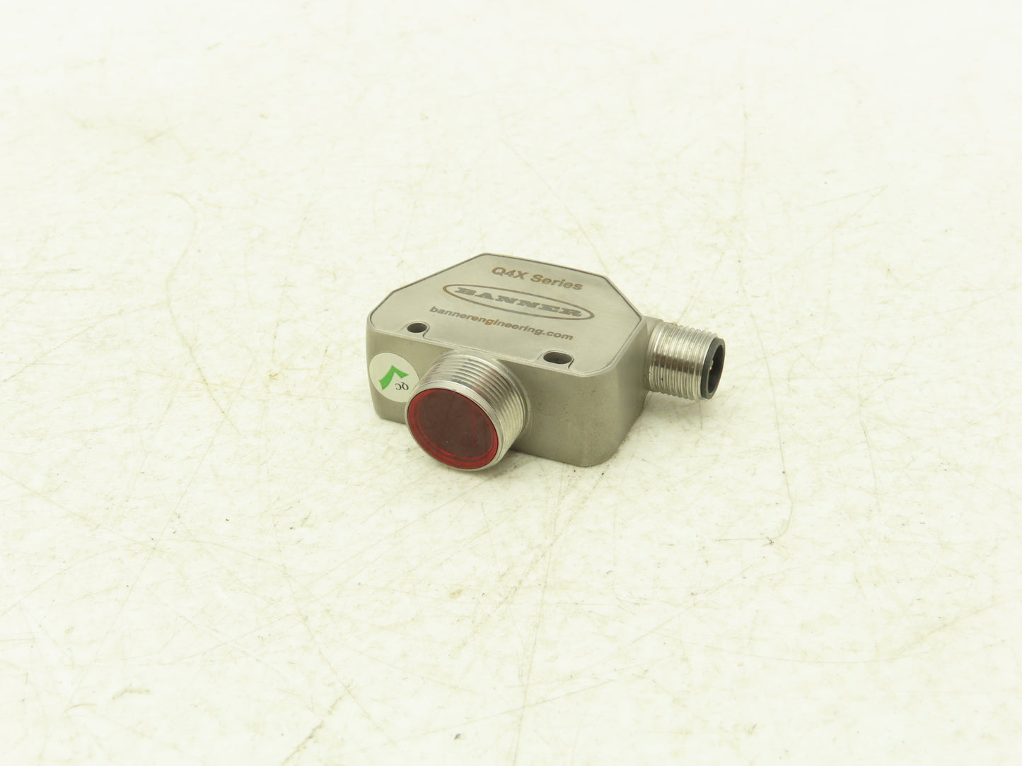 Banner Q4XTBLAF300-Q8 Photoelectric Laser Proximity Sensor 10-30VDC
