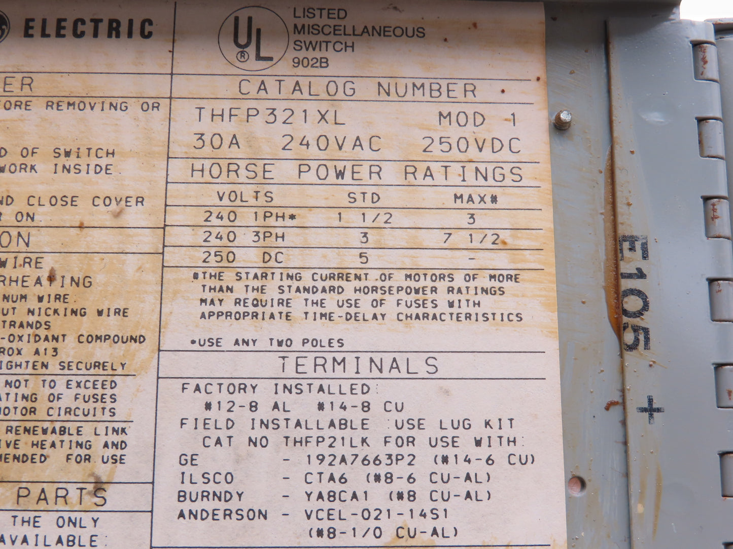 General Electric THFP321XL 3-Pole Fusible Disconnect Switch Panel Mount 30A 240V