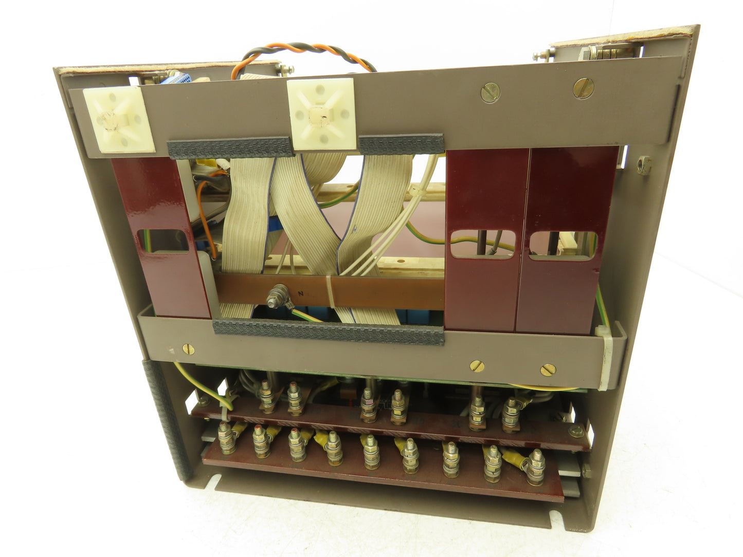 Cincinnati Milacron 1-230-0535 PCB Chassis 4 Slot Rack With Power Supply 275V