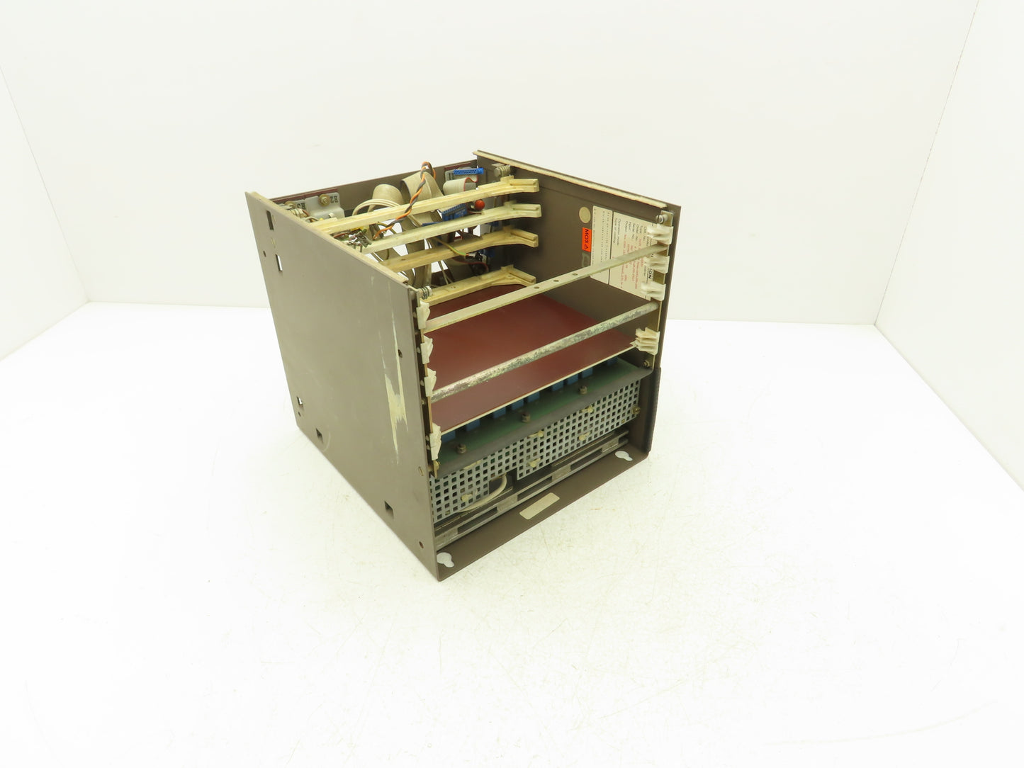 Cincinnati Milacron 1-230-0535 PCB Chassis 4 Slot Rack With Power Supply 275V