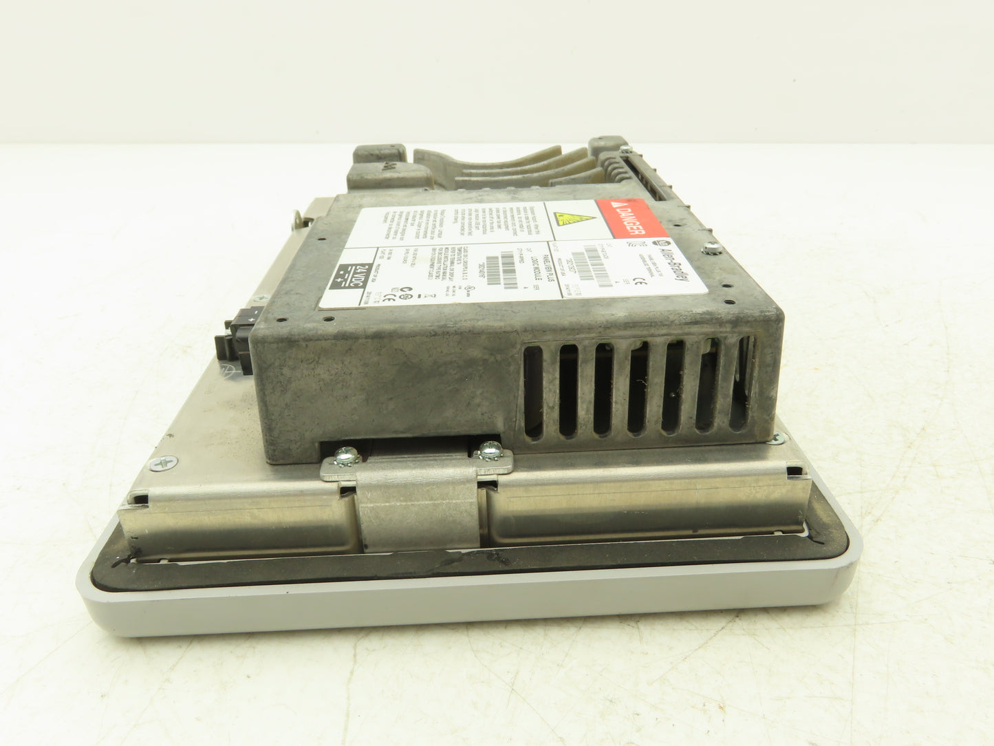 Allen Bradley 2711P-B7C4D8 HMI PanelView Plus 700 Operator Interface 24VDC