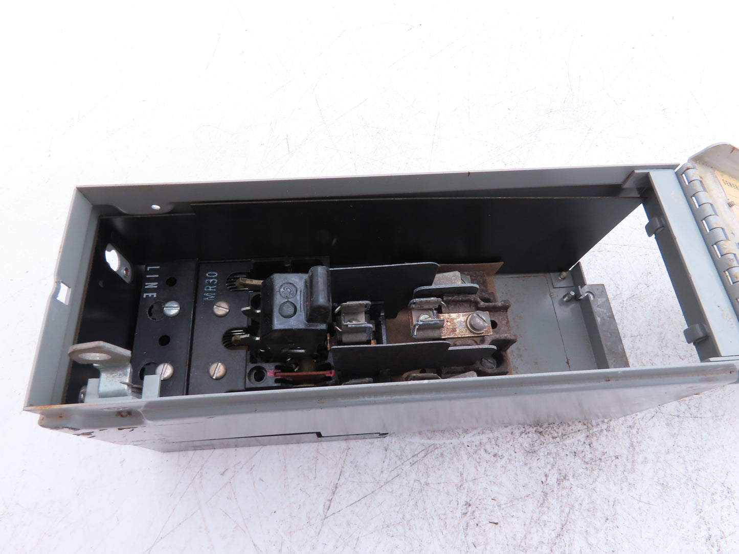 General Electric THFP321X 3-Pole Fusible Disconnect Switch Panel Mount 30A 240V