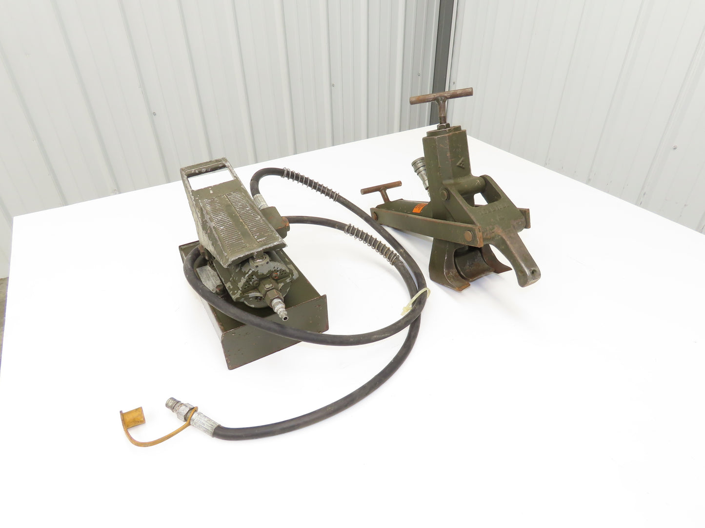Columbus Jack T&E PD-94 Air Hydraulic Tire Changer Bead Breaker Foot Pedal Pump
