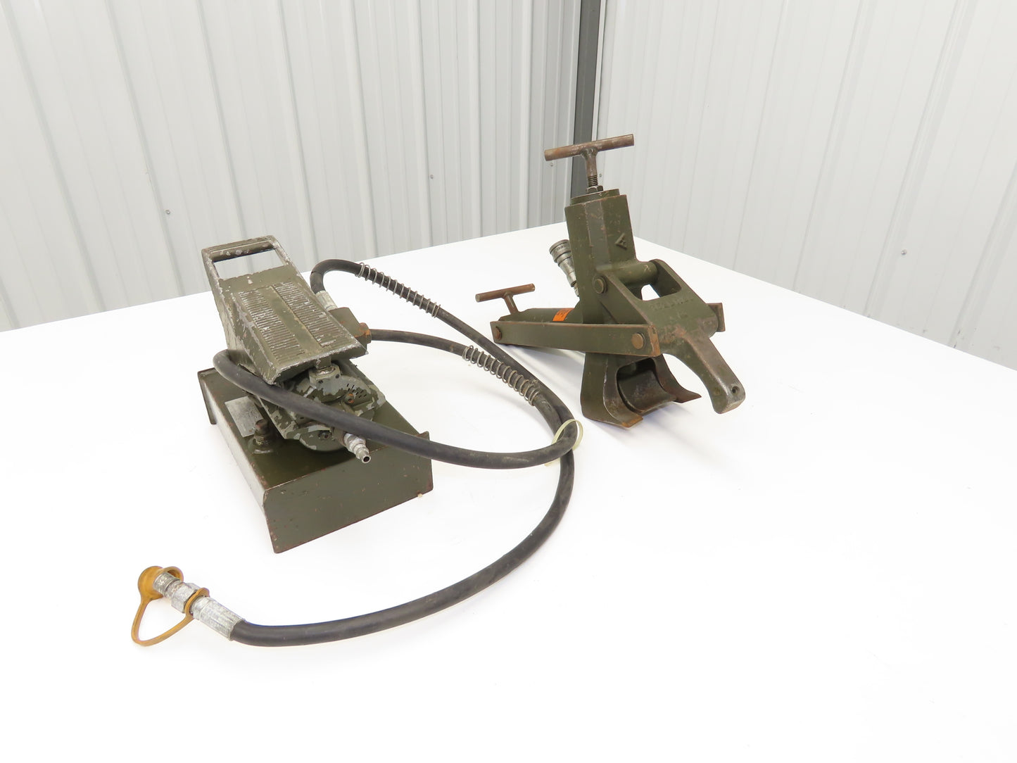 Columbus Jack T&E PD-94 Air Hydraulic Tire Changer Bead Breaker Foot Pedal Pump