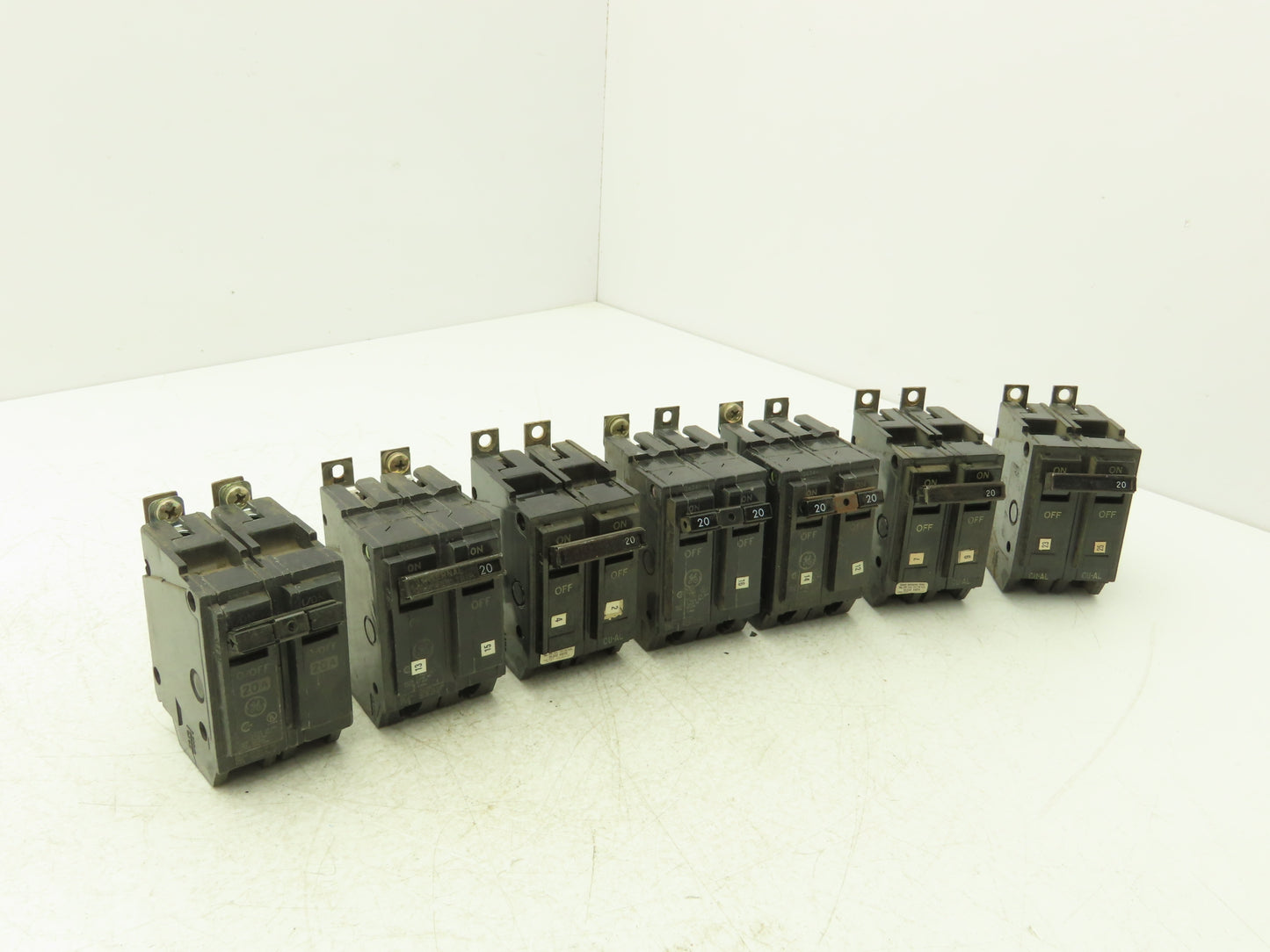 General Electric THQB2120 Bolt-On Circuit Breaker 20A 240V 2 Pole 1PH Lot of 7