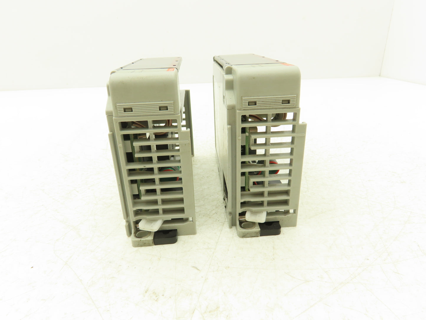 Allen Bradley 1769-OW8 8PT Compact I/O Modules Ser B F/W Rev 3.1 Mixed Lot of 2