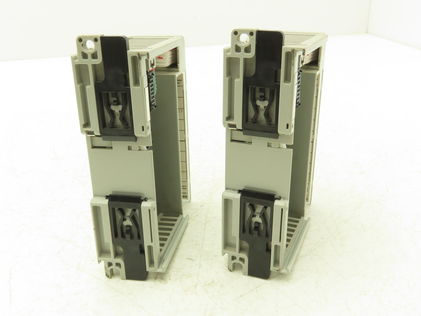 Allen Bradley 1769-OW8 8PT Compact I/O Modules Ser B F/W Rev 3.1 Mixed Lot of 2