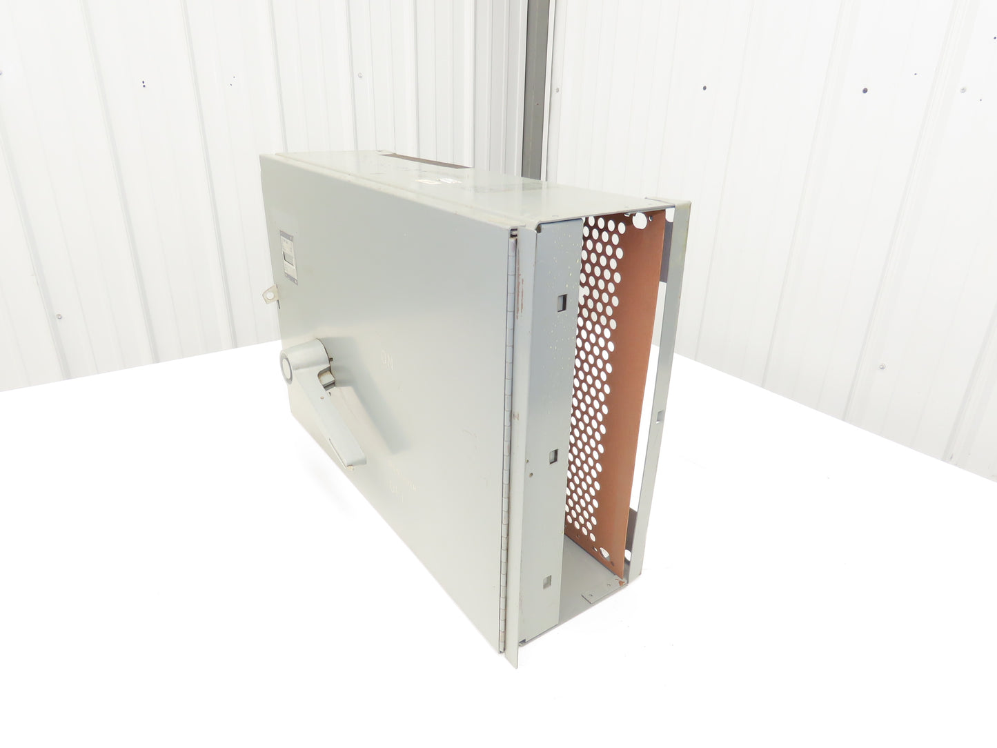 Westinghouse FDP325R Safety Disconnect Switch 400A 240VAC 100Hp 3Ph Fused
