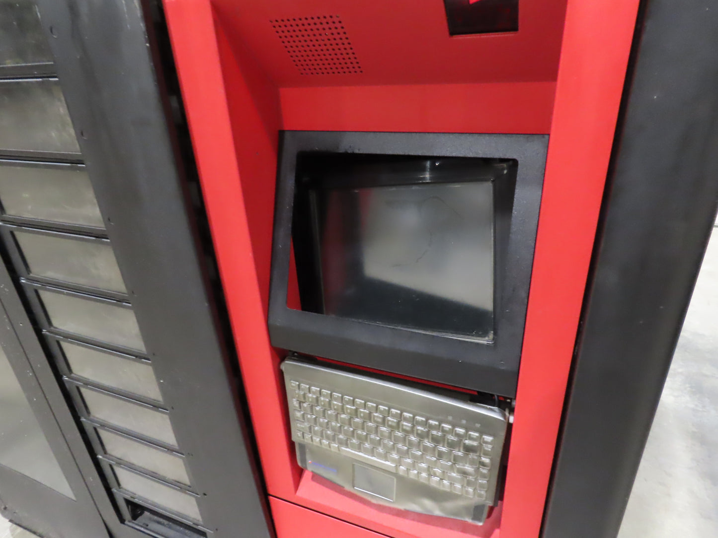 Auto Crib RoboCrib 2000 Industrial Tool Parts Vending Machine Inventory Stock
