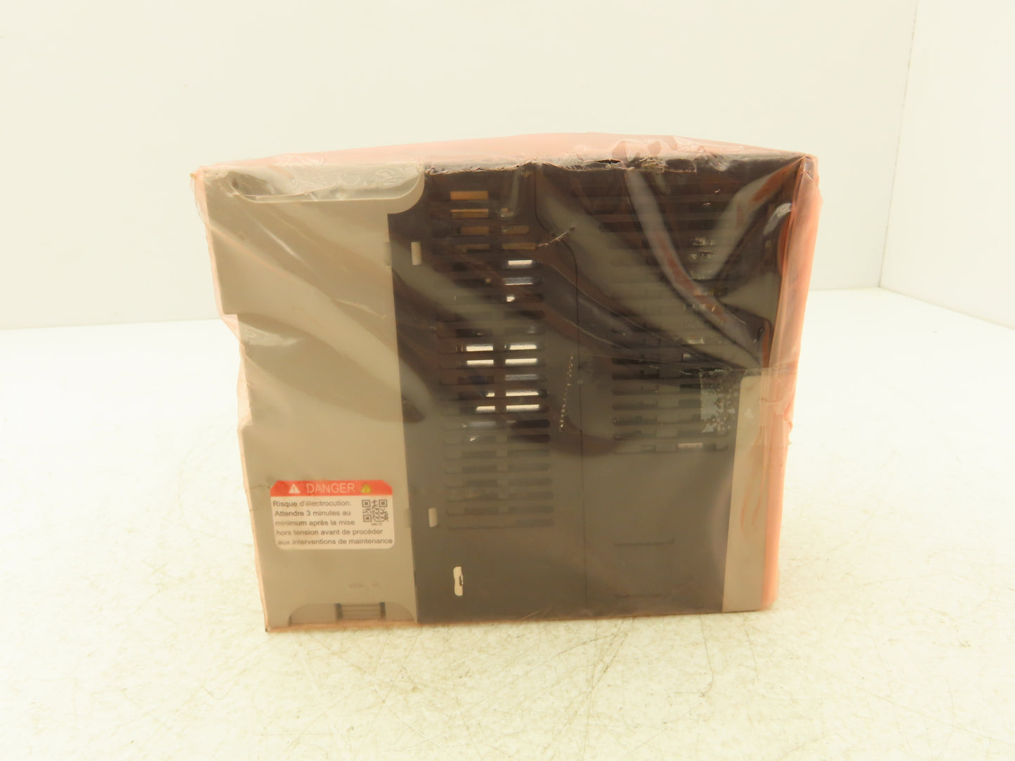 Allen Bradley 25B-D6P0N104 Powerflex 525 3HP VFD AC Drive 480V 50/60Hz FRN 5.001