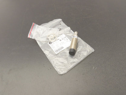 Allen Bradley 872C-N12NP18-D4 18mm Barrel Inductive Proximity Sensor 10-30VDC