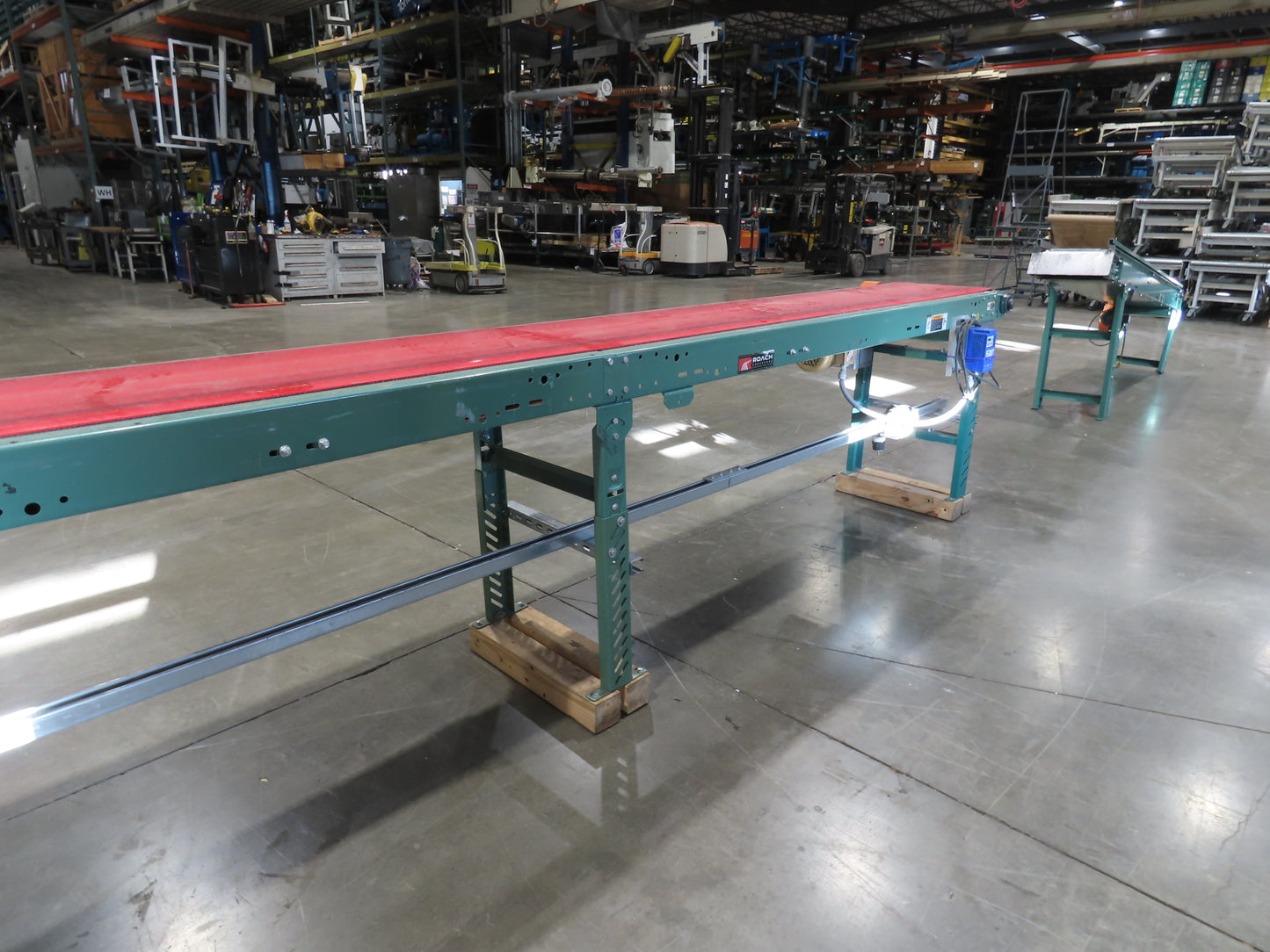 Roach 22"x 16' Slider Bed Conveyor 18"Belt 115V 1PH Variable Speed Drive 50FPM