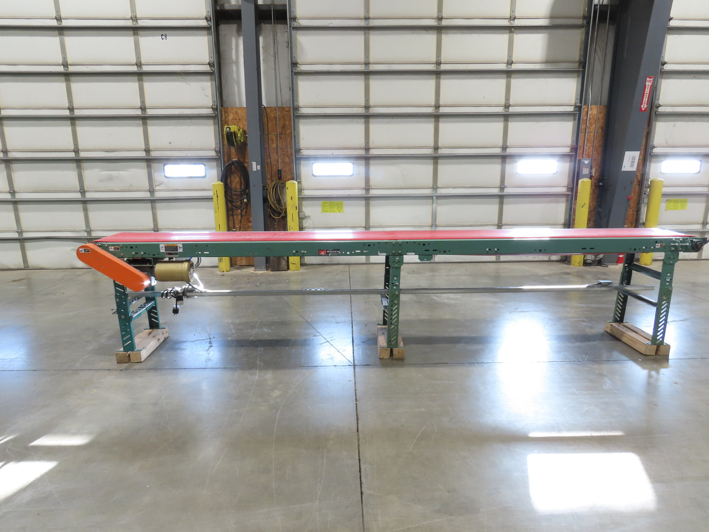 Roach 22"x 16' Slider Bed Conveyor 18"Belt 115V 1PH Variable Speed Drive 50FPM