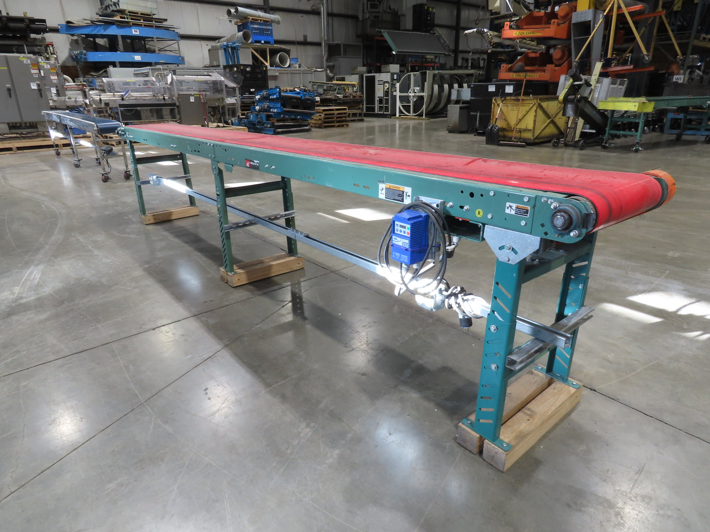 Roach 22"x 16' Slider Bed Conveyor 18"Belt 115V 1PH Variable Speed Drive 50FPM