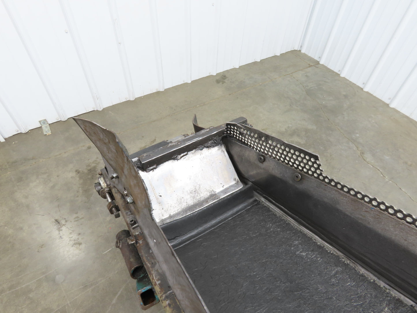 9'L Portable Parts Conveyor 8" Cleated Belt Adj Incline 3PH Chain Drive 75FPM