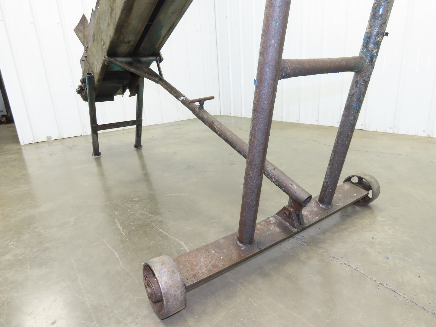 9'L Portable Parts Conveyor 8" Cleated Belt Adj Incline 3PH Chain Drive 75FPM