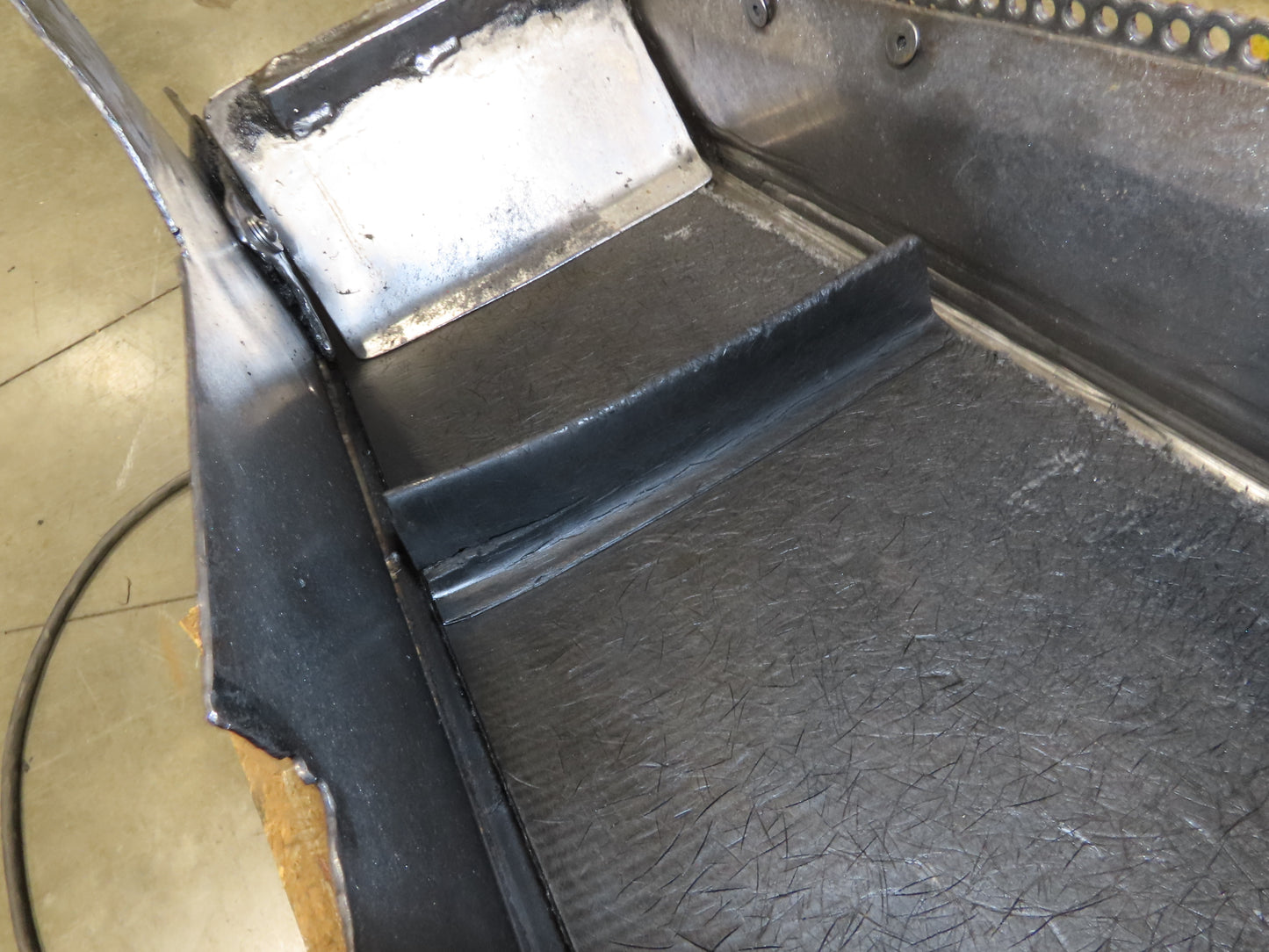 9'L Portable Parts Conveyor 8" Cleated Belt Adj Incline 3PH Chain Drive 75FPM