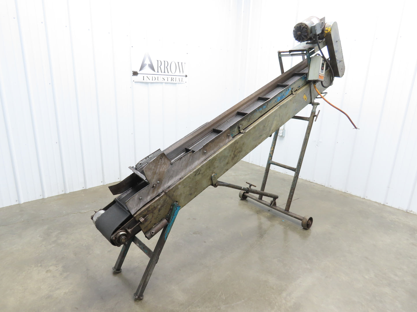 9'L Portable Parts Conveyor 8" Cleated Belt Adj Incline 3PH Chain Drive 75FPM