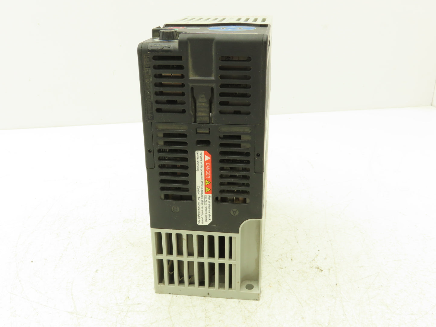 Allen Bradley 25B-D6P0N104 Powerflex 525 3Hp VFD AC Drive 480V 50/60Hz FRN 3.001