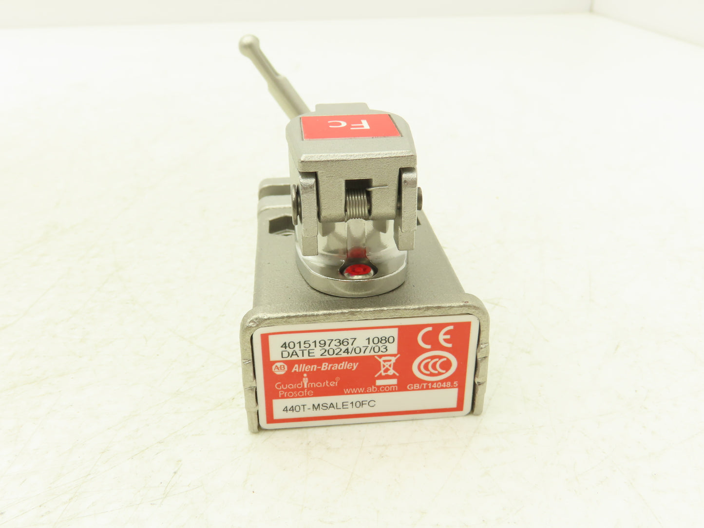 Allen Bradley 440T-MSALE10FC Guardmaster Trapped Key Interlock Switch No Key