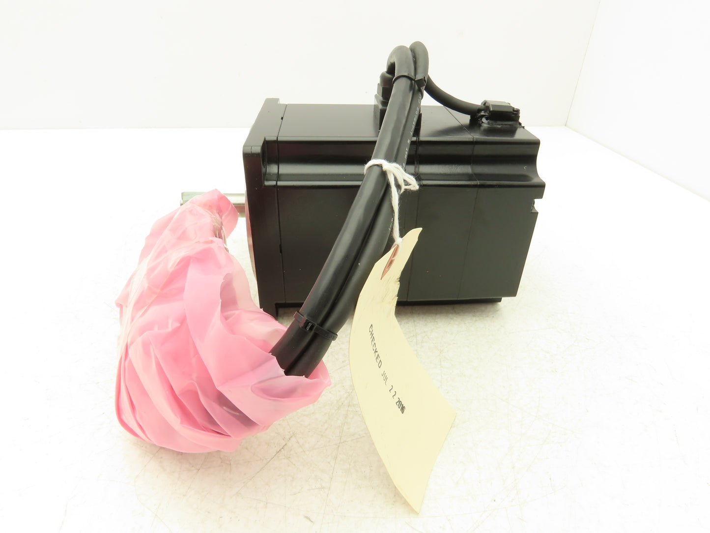 Yaskawa SGMP-15AWYR12 AC Servo Motor 1500W 4.77Nm 3000 RPM Encoder