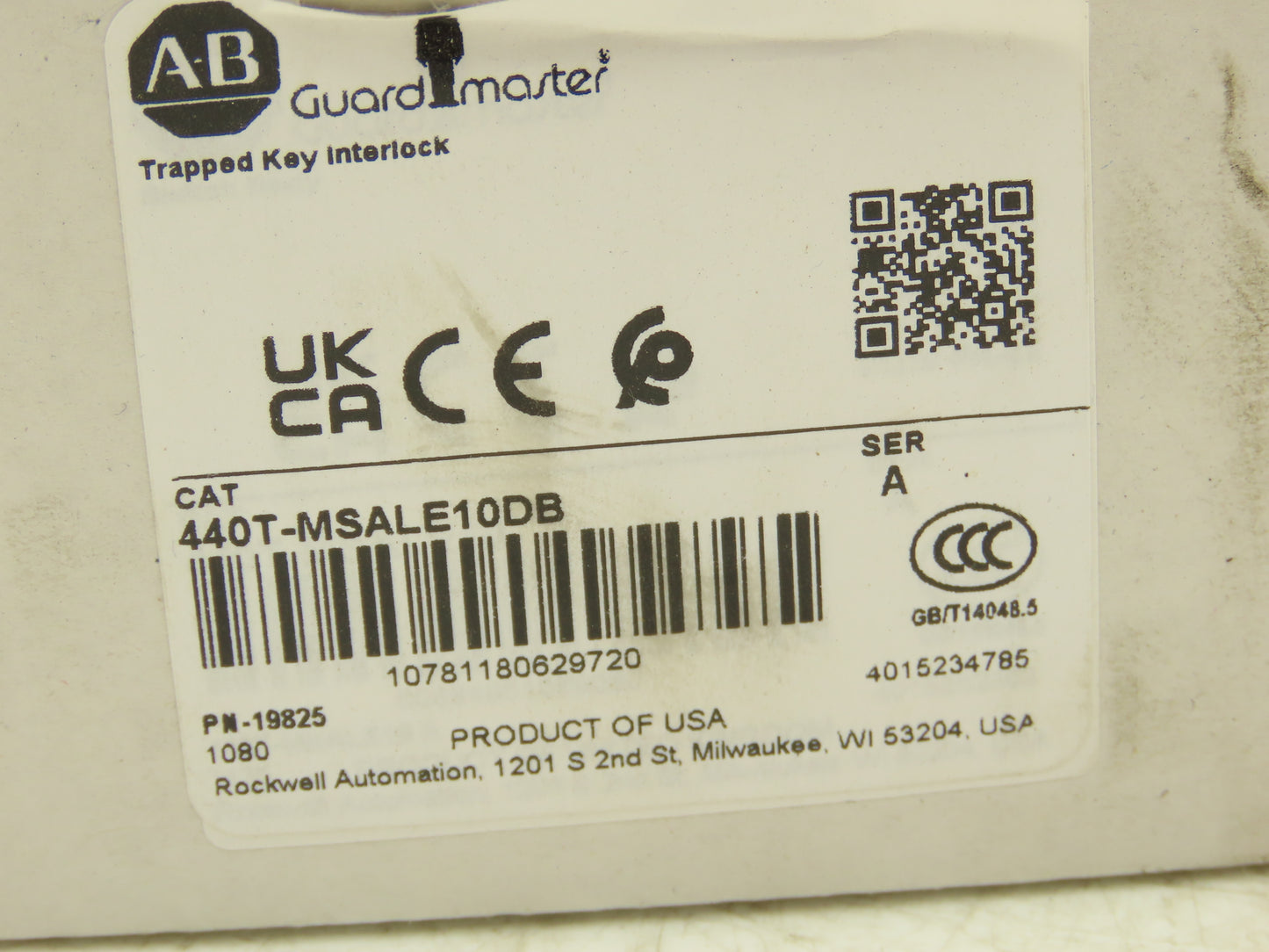 Allen Bradley 440T-MSALE10DB Guardmaster Trapped Key Interlock Switch No Key