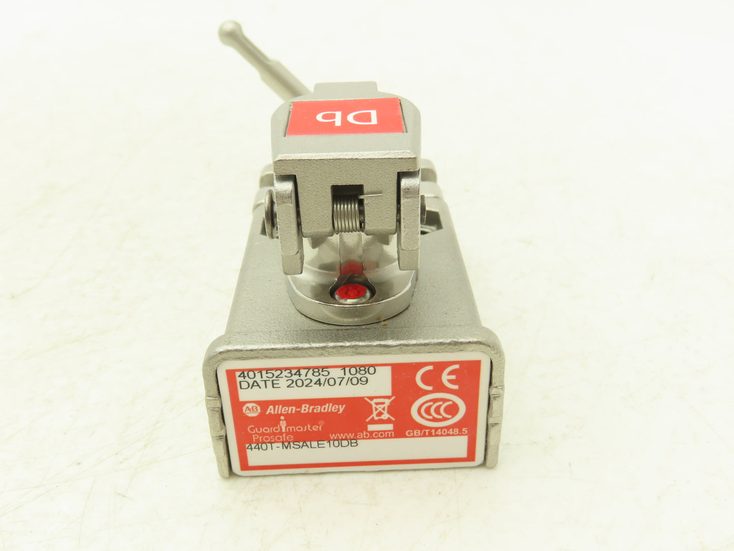 Allen Bradley 440T-MSALE10DB Guardmaster Trapped Key Interlock Switch No Key