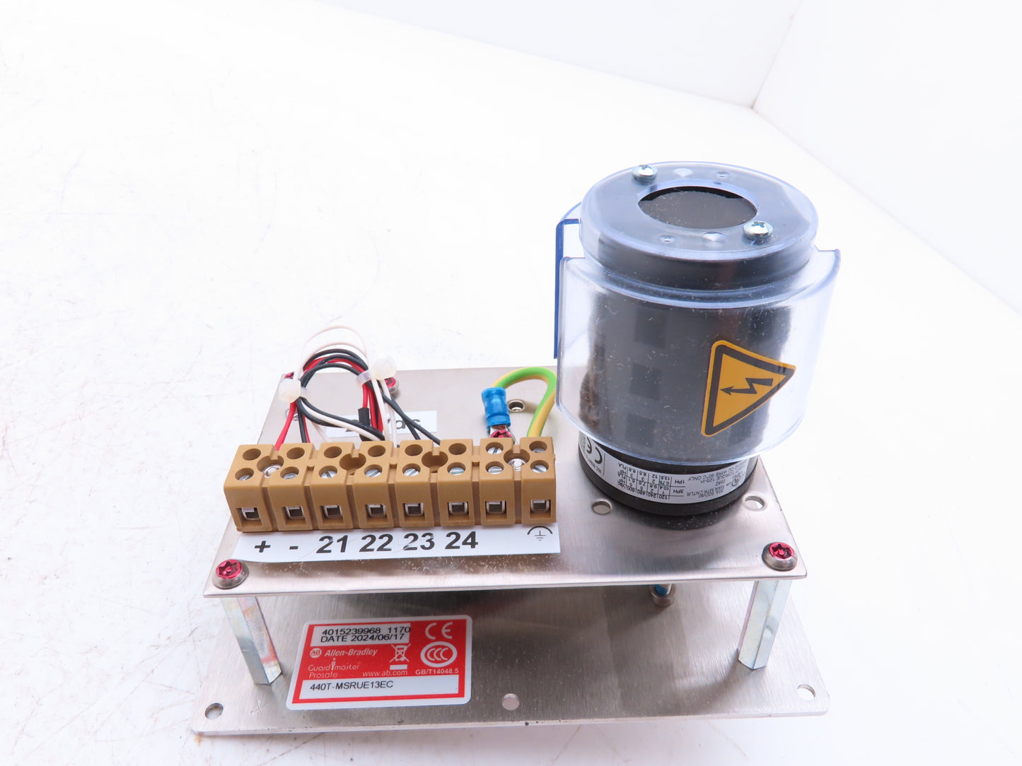 Allen Bradley 440T-MSRUE13EC Guardmaster Trapped Key Interlock Solenoid Release