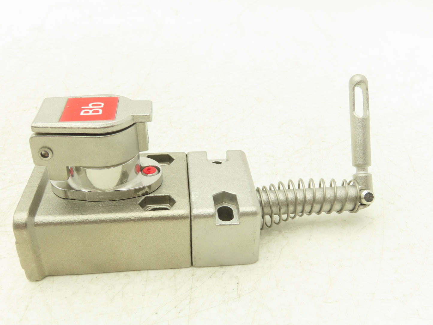 Allen Bradley 440T-MSALE10BB Guardmaster Trapped Key Interlock Switch No Key