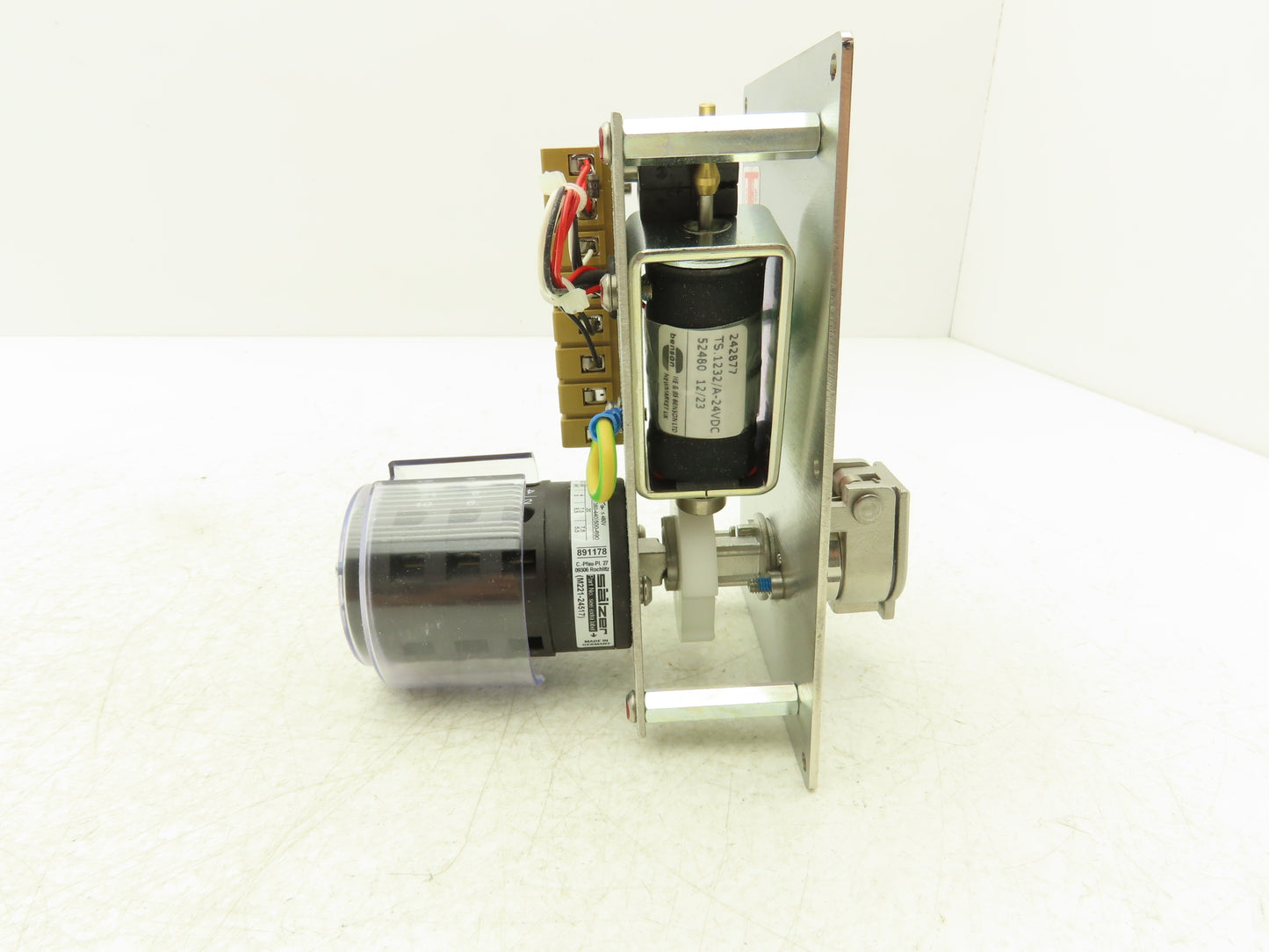 Allen Bradley 440T-MSRUE13AC Guardmaster Trapped Key Interlock Solenoid Release