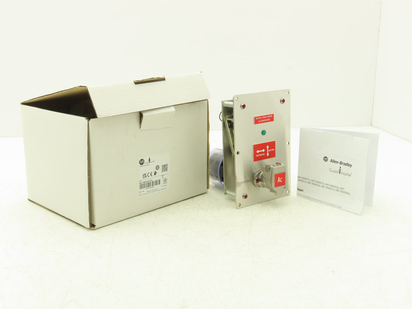 Allen Bradley 440T-MSRUE13AC Guardmaster Trapped Key Interlock Solenoid Release