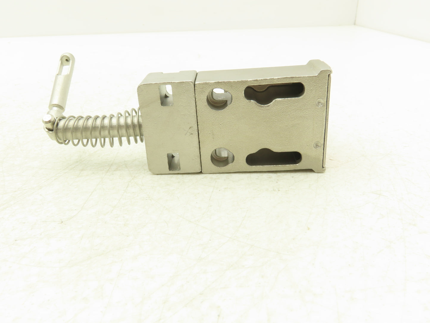 Allen Bradley 440T-MSALE10FB Guardmaster Trapped Key Interlock Switch with Key