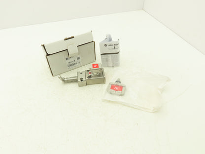 Allen Bradley 440T-MSALE10FB Guardmaster Trapped Key Interlock Switch with Key