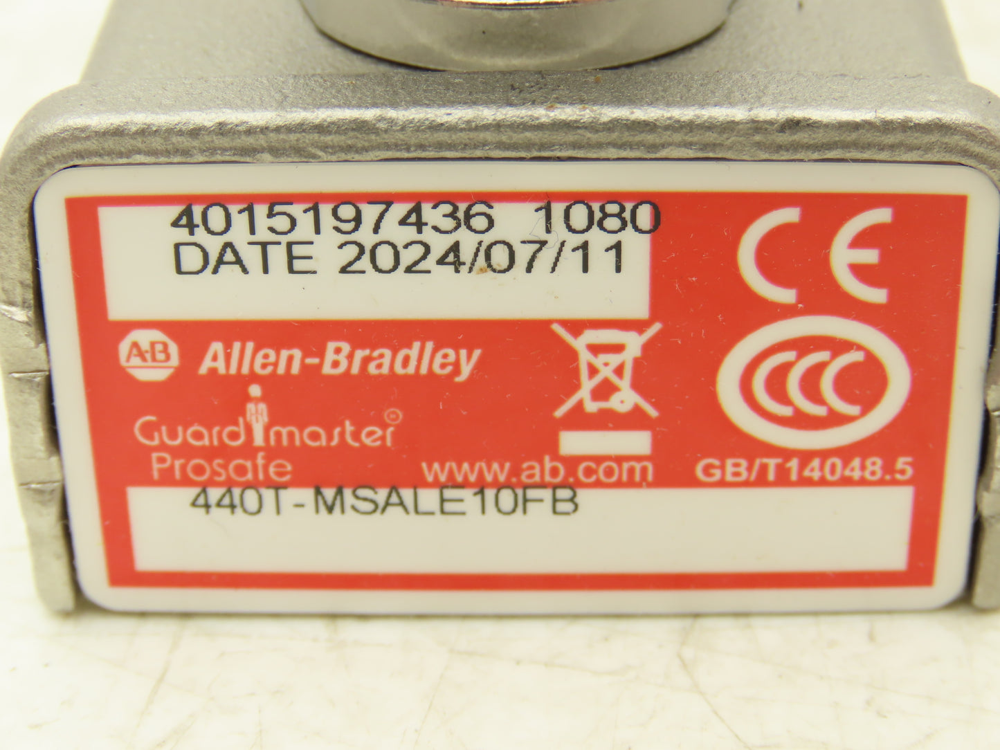 Allen Bradley 440T-MSALE10FB Guardmaster Trapped Key Interlock Switch with Key