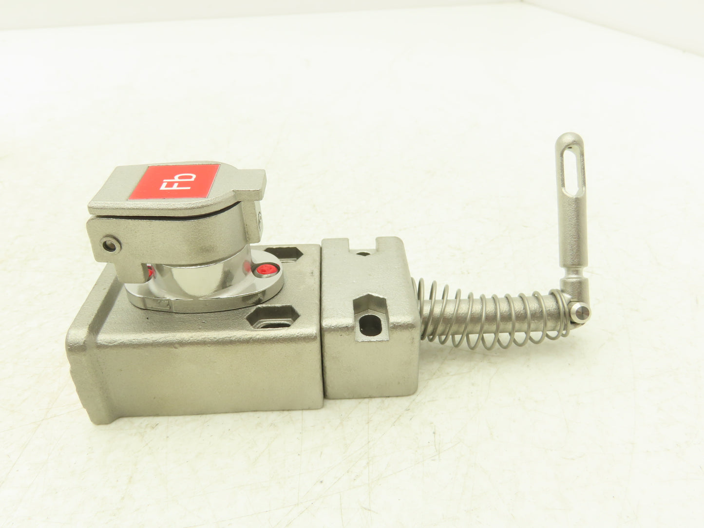 Allen Bradley 440T-MSALE10FB Guardmaster Trapped Key Interlock Switch with Key