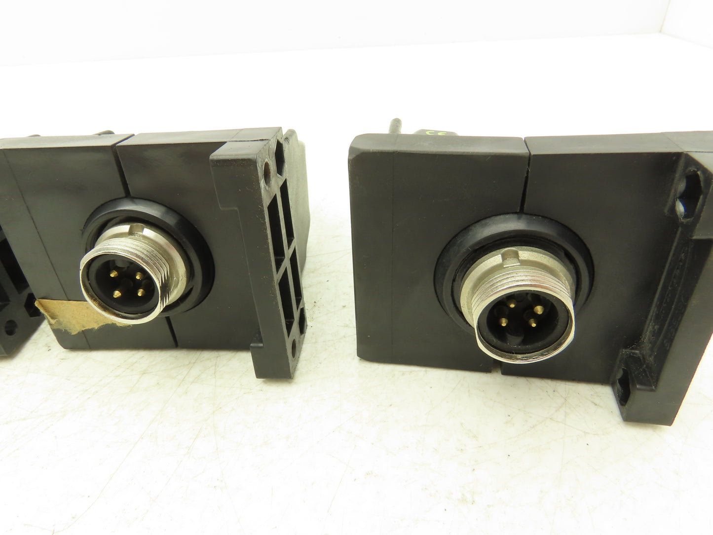 Banner OTBVP6QD Opto-Touch Button Switch Sensor Lot of 4