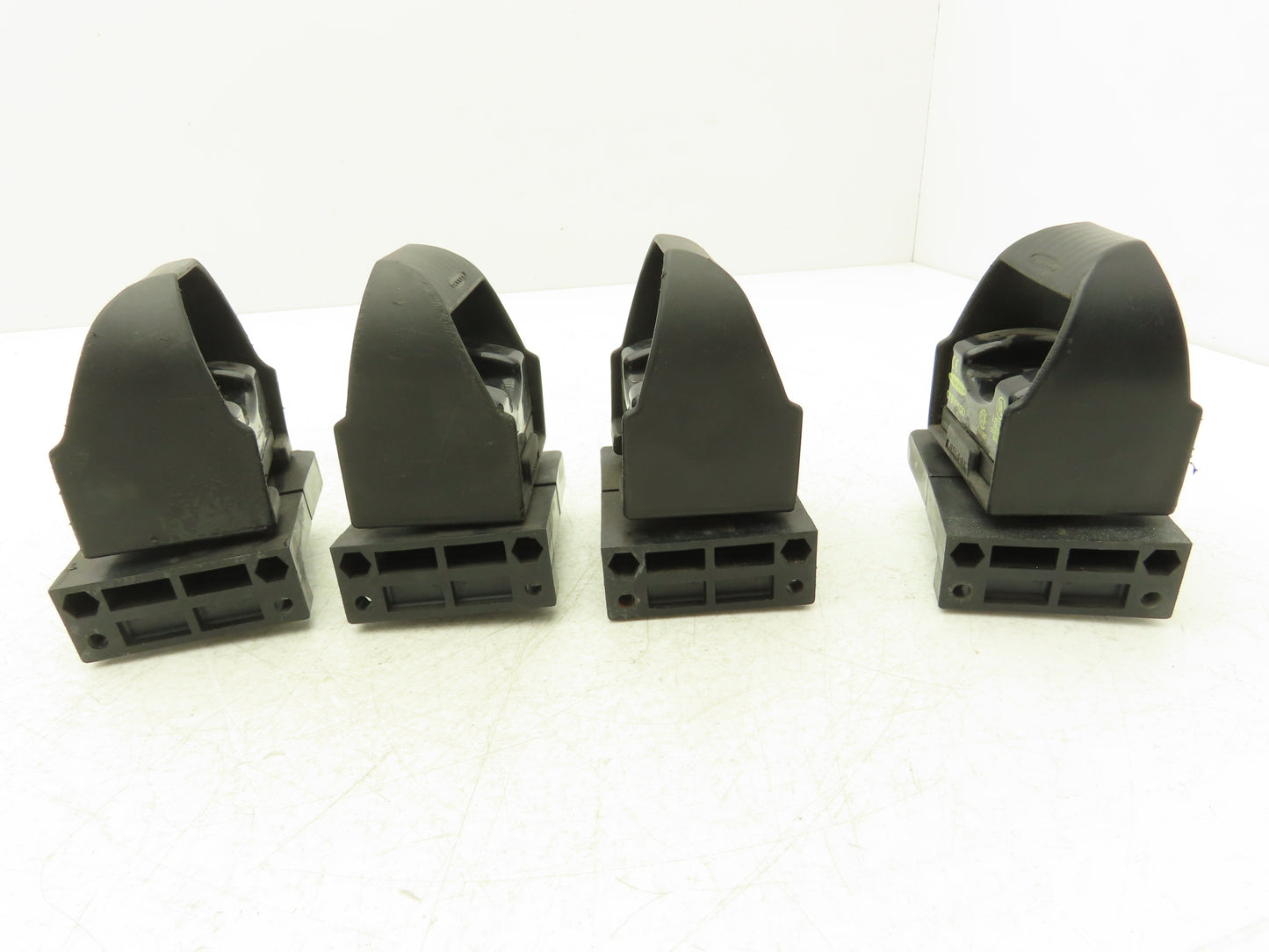 Banner OTBVP6QD Opto-Touch Button Switch Sensor Lot of 4