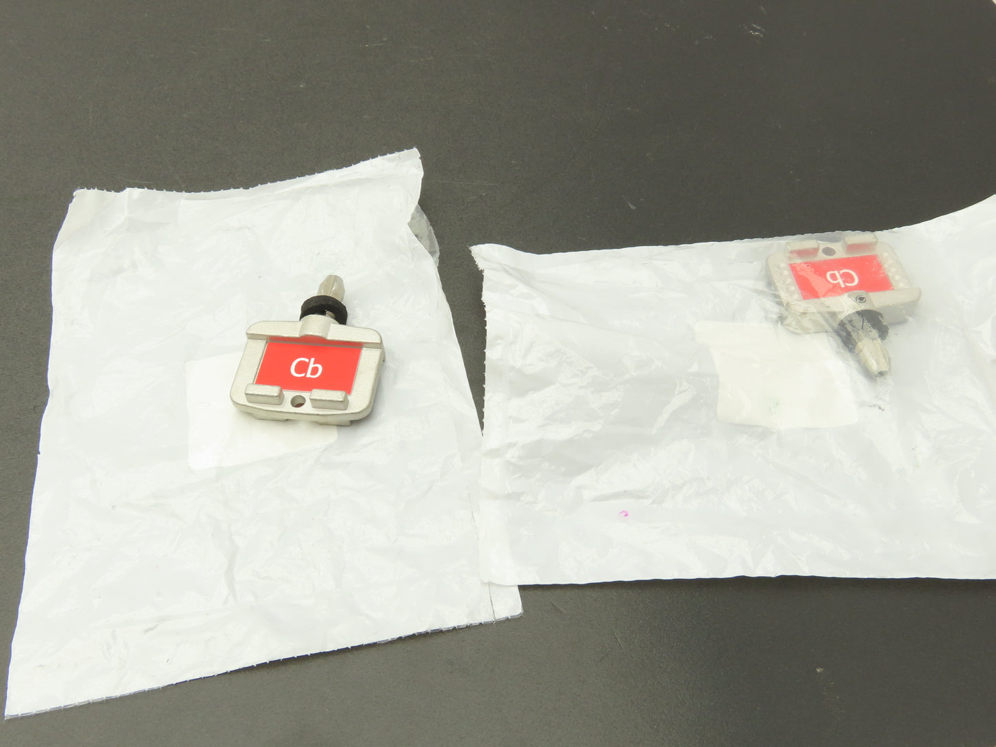 Allen Bradley 440T-AKEYE10CB Guardmaster Trapped Key Interlock Key Cb  Lot of 2