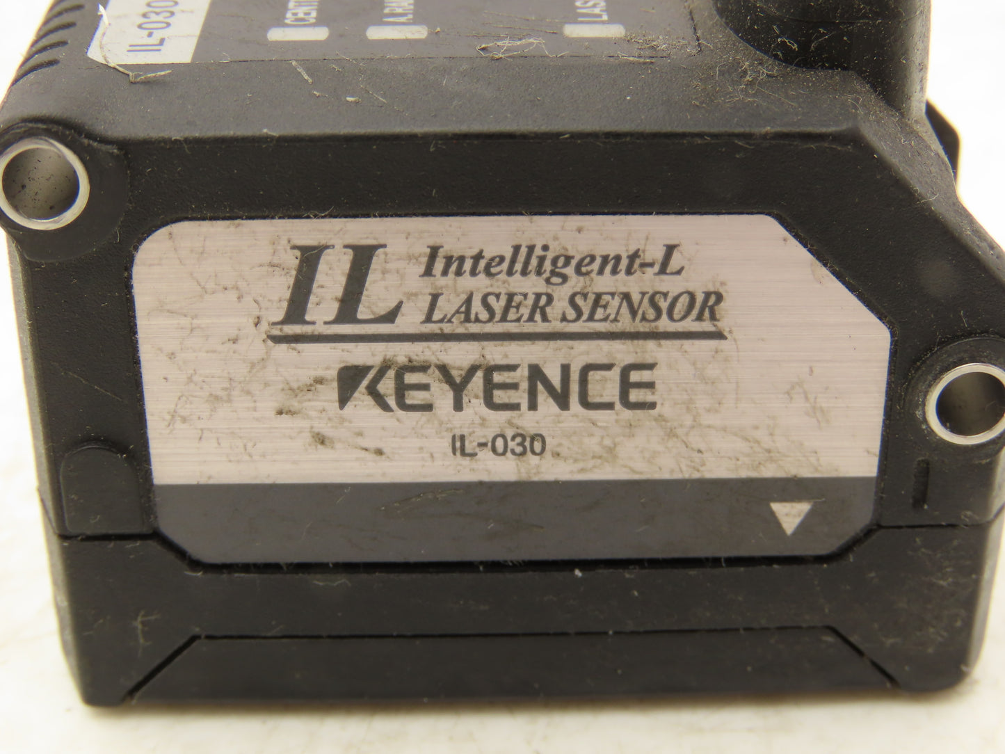 Keyence IL-030 CMOS Multi-Function Analog Laser Sensor 20 to 45 mm Range