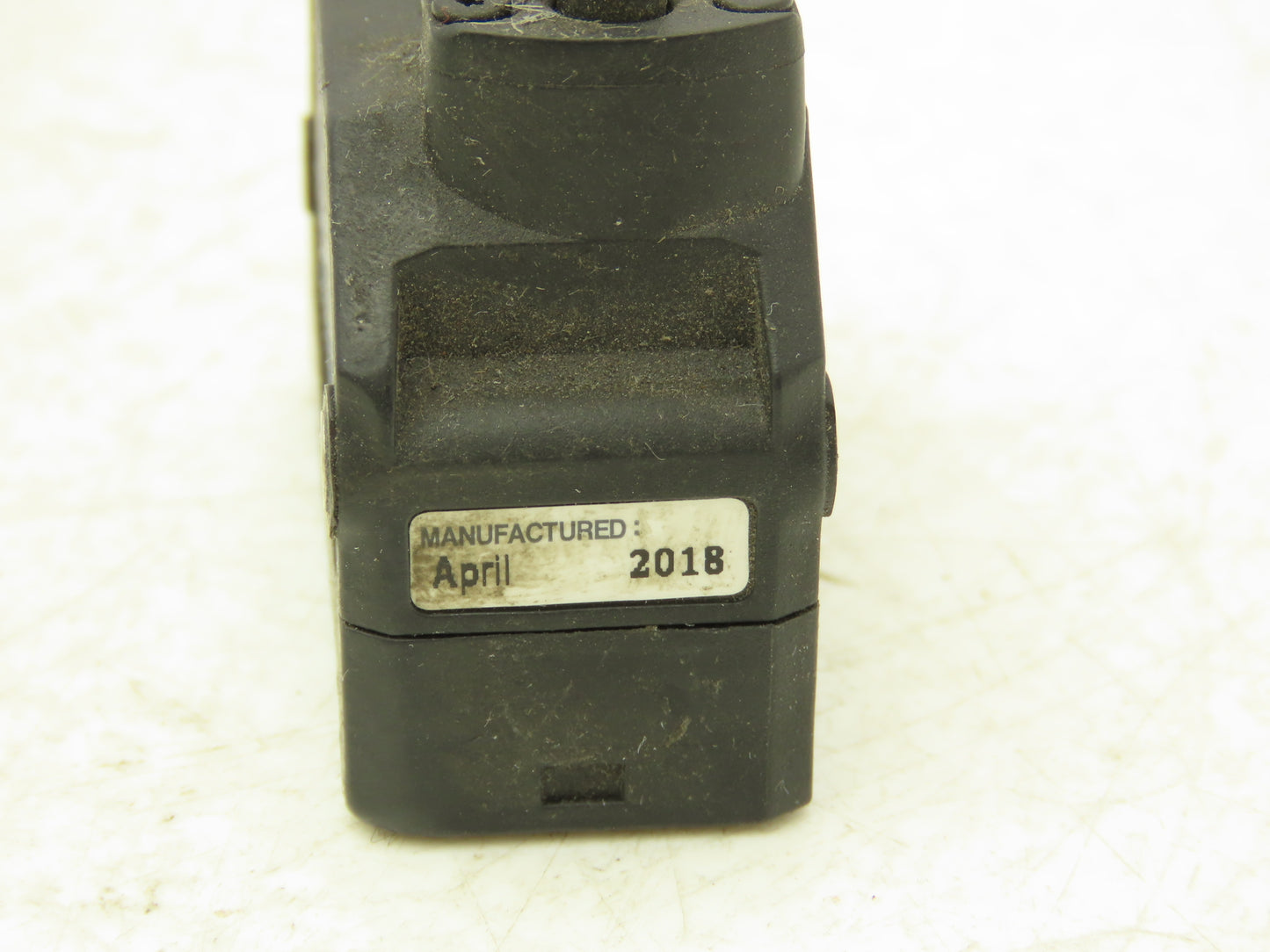 Keyence IL-030 CMOS Multi-Function Analog Laser Sensor 20 to 45 mm Range