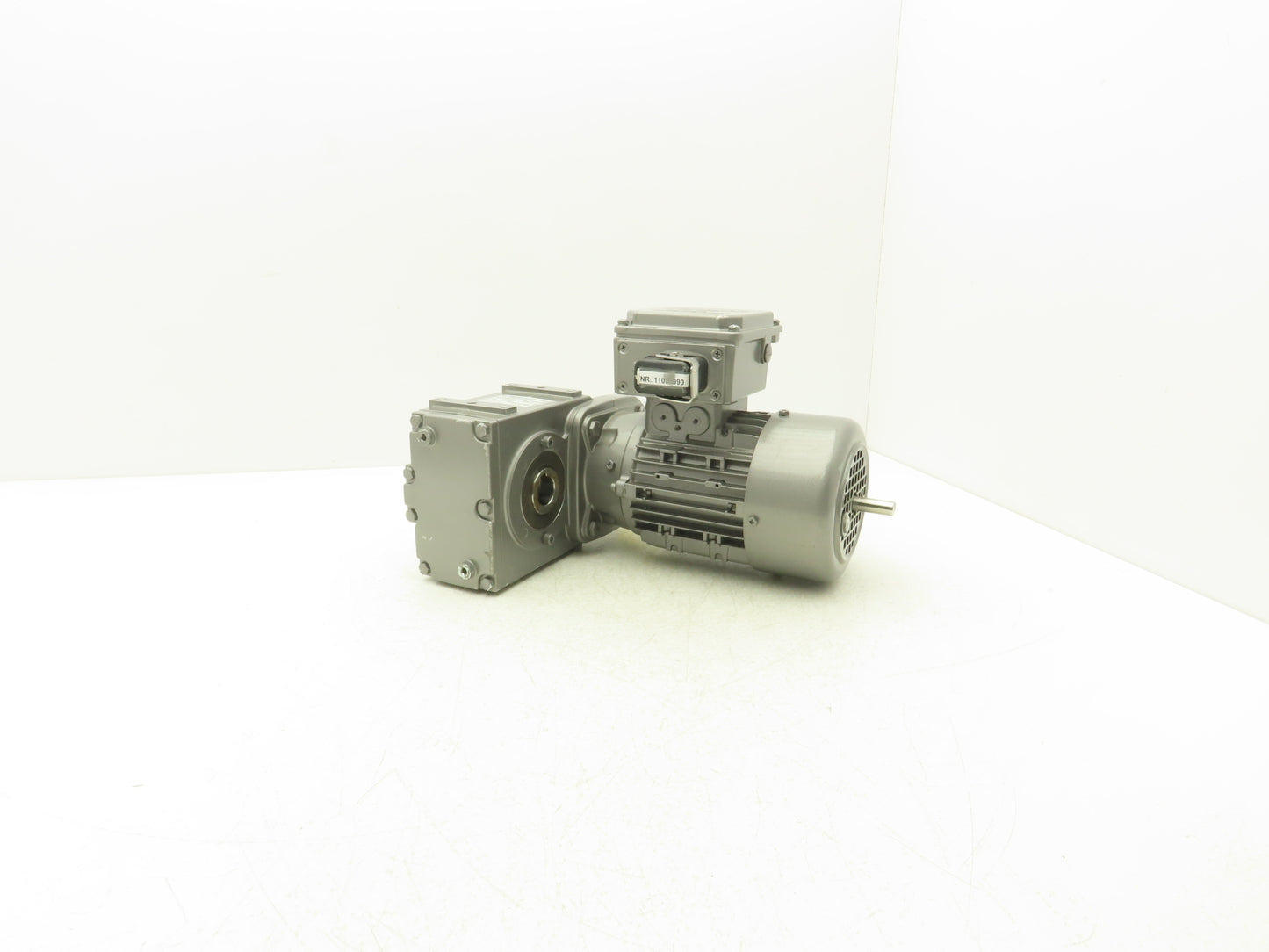 Nord SK 0182.1AXZGH-71LP/2 CUS Gear Motor 4.85 Ratio 581rpm .55kw 230/400V