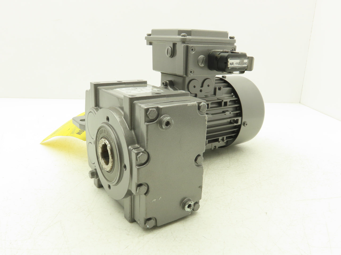 Nord SK 0182.1AXZGH-71LP/2 CUS Gear Motor 4.85 Ratio 581rpm .55kw 230/400V